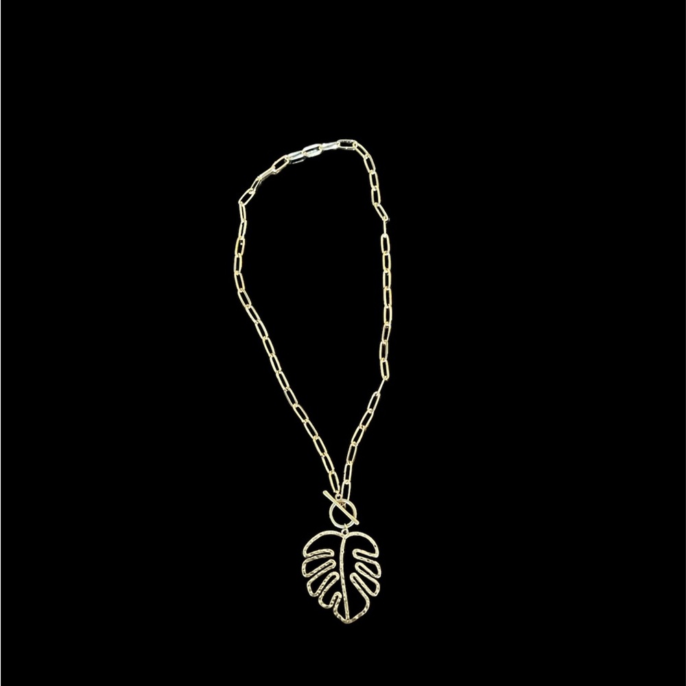 Leaf necklace.